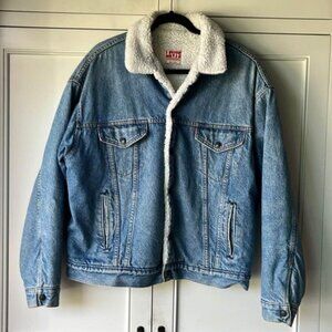 Vintage 1980’s Made in USA Levi’s Sherpa Denim Trucker Jacket